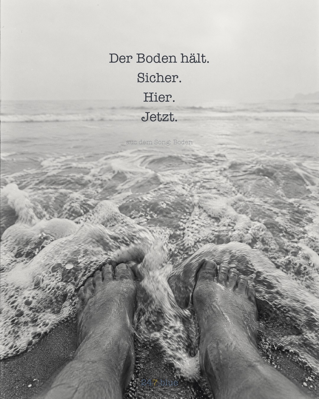 Bild zu „Boden“ mit der Liedzeile: Der Boden hält. Sicher. Hier. Jetzt.